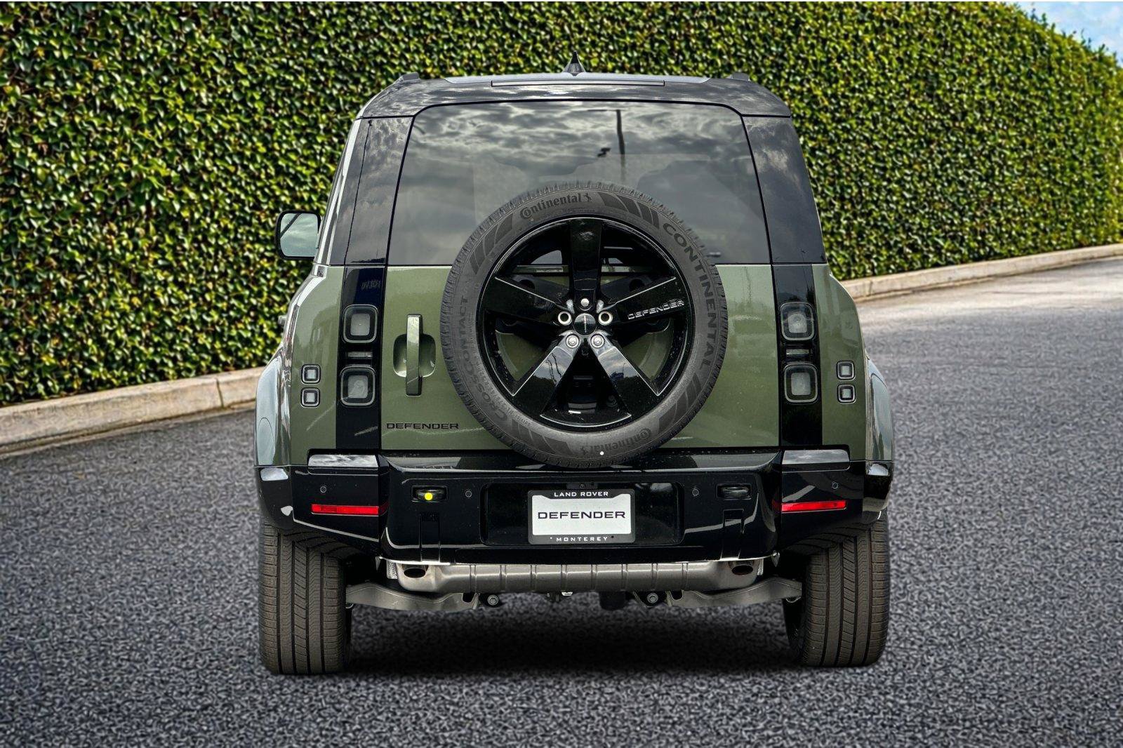 New 2026 Land Rover Defender 110 X-Dynamic SE AWD/4WD image 5