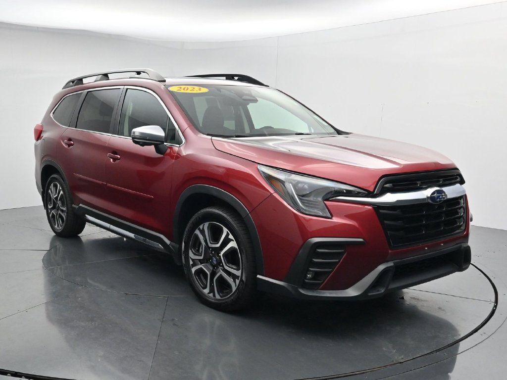 Used 2023 Subaru Ascent Limited w/ Technology Package AWD/4WD image 2
