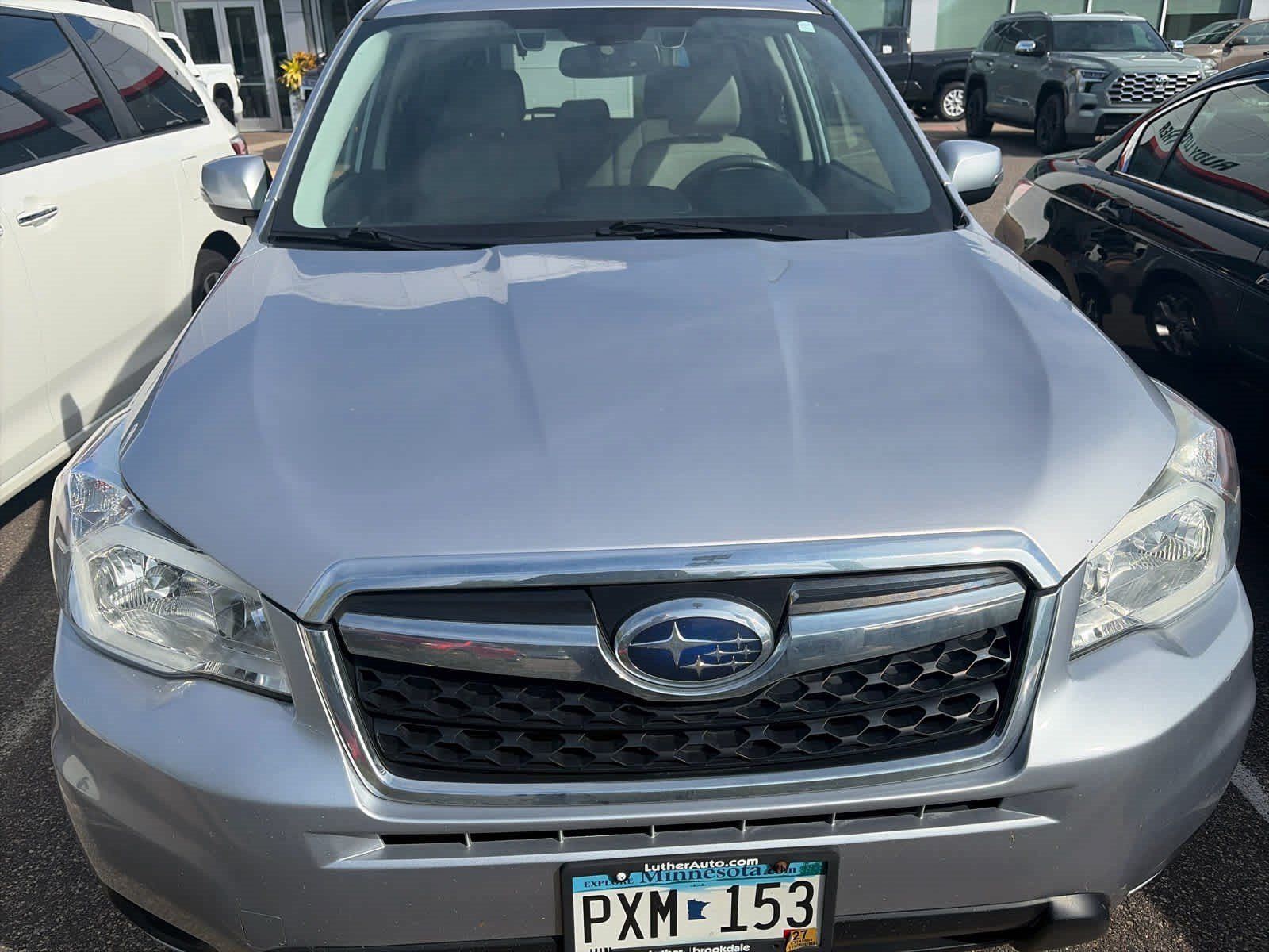 Used 2016 Subaru Forester 2.5i Touring w/ Eyesight & Navigation System AWD/4WD image 2
