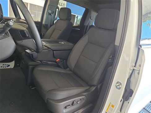 Used 2025 GMC Sierra 1500 Elevation image 11