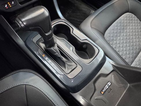 Used 2021 Chevrolet Colorado Z71 w/ Z71 Midnight Edition image 23