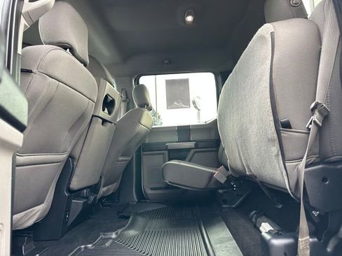 Used 2019 Ford F150 XLT w/ Trailer Tow Package image 12