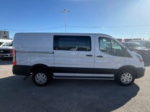 Certified 2025 Ford Transit 250 Low Roof w/ Exterior Upgrade Package RWD image 5
