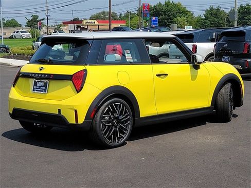 Used 2025 MINI Cooper S image 7