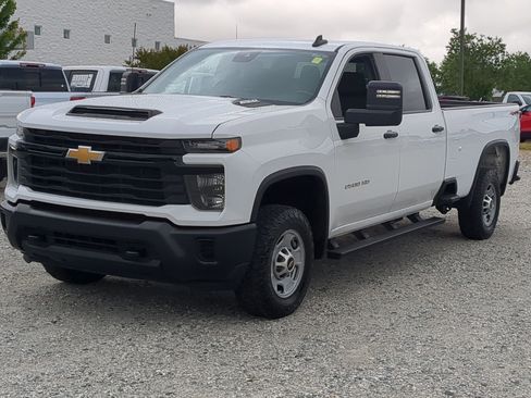 Used 2024 Chevrolet Silverado 2500 W/T w/ WT Convenience Package AWD/4WD image 5