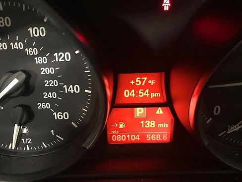 Used 2012 BMW Z4 sDrive28i image 24