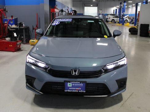 Used 2024 Honda Civic EX image 3