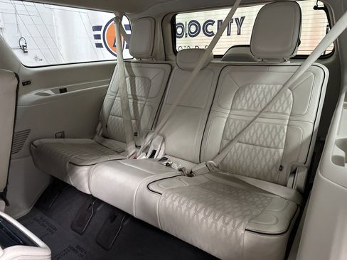 Used 2019 Lincoln Navigator L Black Label w/ Cargo Package image 37