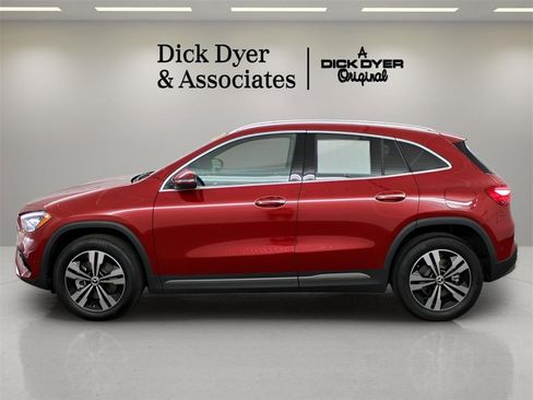 Used 2025 Mercedes-Benz GLA 250 image 5