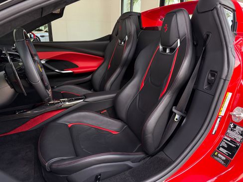 Used 2024 Ferrari 296 GTS RWD image 34