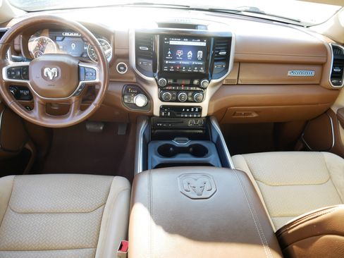 Used 2019 RAM 1500 Laramie image 10