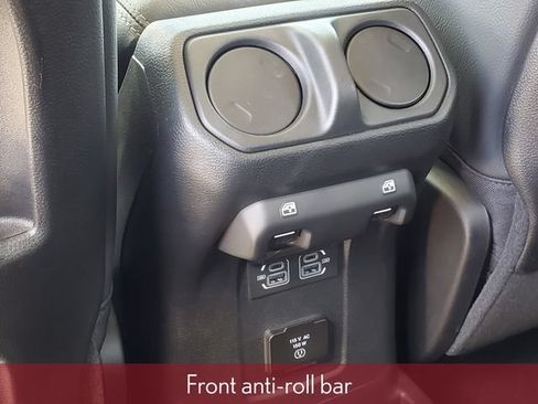 Used 2025 Jeep Wrangler Unlimited Sahara w/ Technology Group AWD/4WD image 37