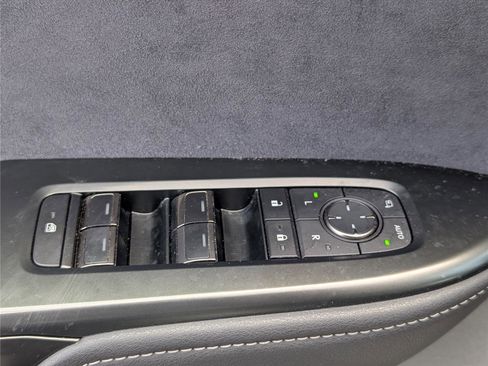 Used 2023 Lexus RZ 450e Premium image 20