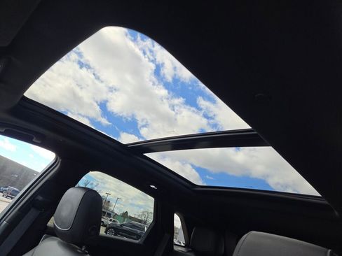 Used 2021 Cadillac XT5 Premium Luxury image 28