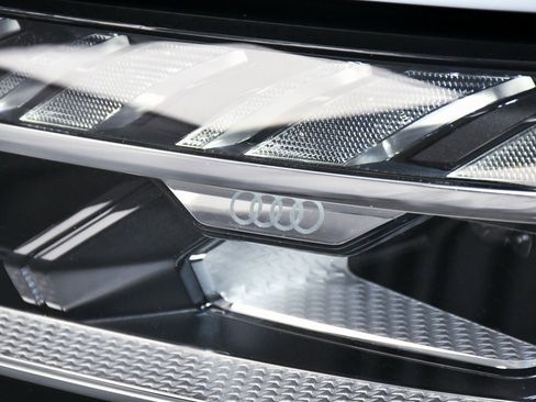 Used 2023 Audi S8 w/ S8 Comfort Plus Package image 90