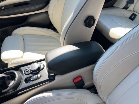 Used 2019 MINI Cooper Clubman S w/ Starlight Blue Edition image 14