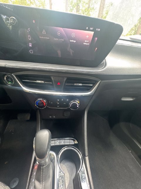 Used 2024 Buick Encore GX Preferred FWD image 13