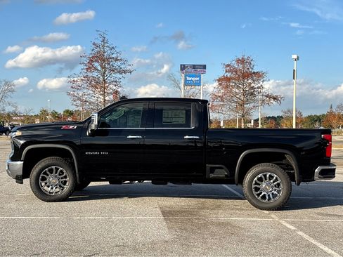 New 2026 Chevrolet Silverado 2500 LTZ w/ LTZ Convenience Package image 26