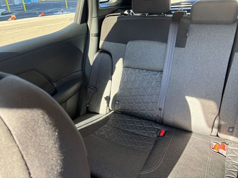 Used 2025 Nissan Kicks SV image 35