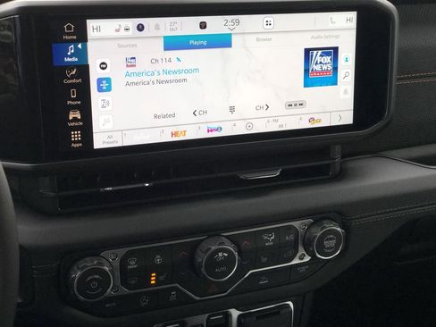 New 2026 Jeep Gladiator Mojave image 19