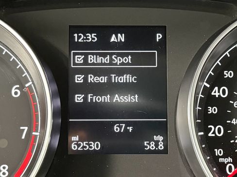 Used 2018 Volkswagen Golf SE FWD image 18