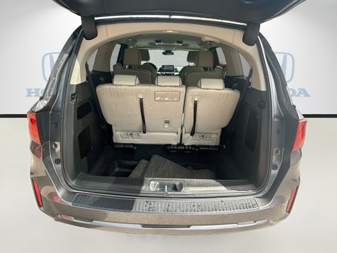 Certified 2025 Honda Odyssey Touring image 26