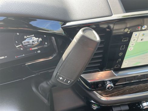 New 2026 GMC Sierra 1500 Elevation image 16