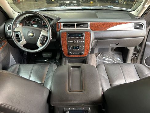 Used 2013 Chevrolet Tahoe LT w/ Texas Edition RWD image 20