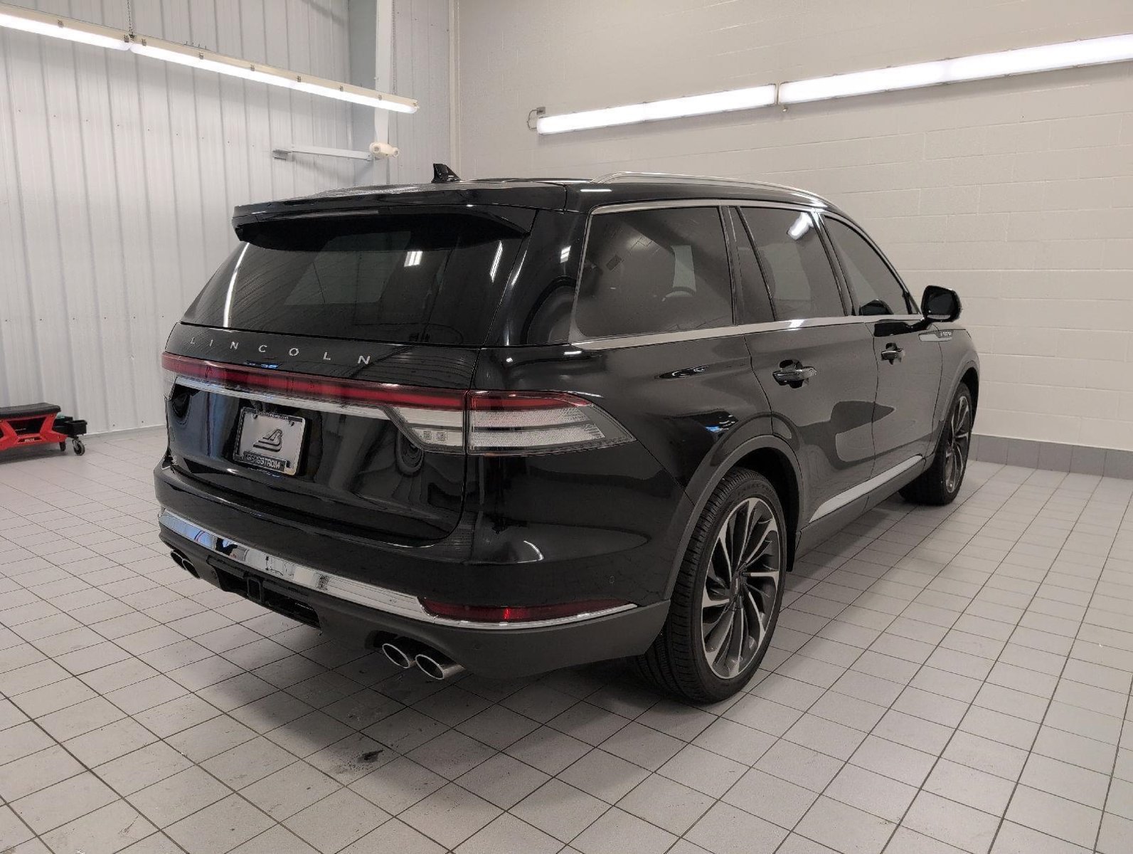 Used 2020 Lincoln Aviator Reserve w/ Equipment Group 202A AWD/4WD image 19