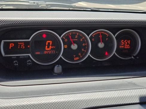 Used 2011 Scion xB FWD image 20
