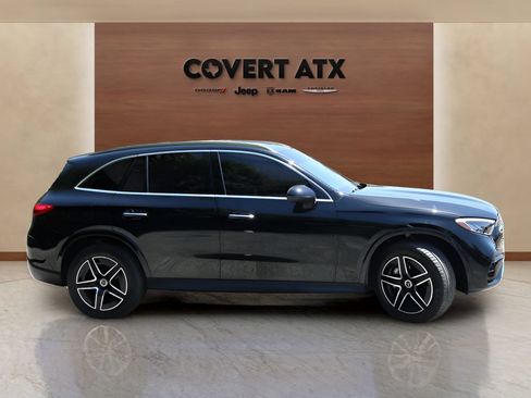 Used 2025 Mercedes-Benz GLC 300 4MATIC image 6