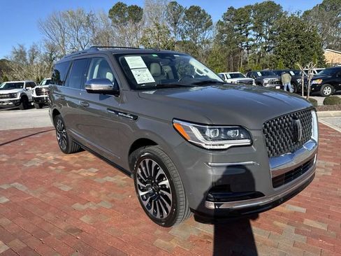 Used 2022 Lincoln Navigator Black Label AWD/4WD image 38