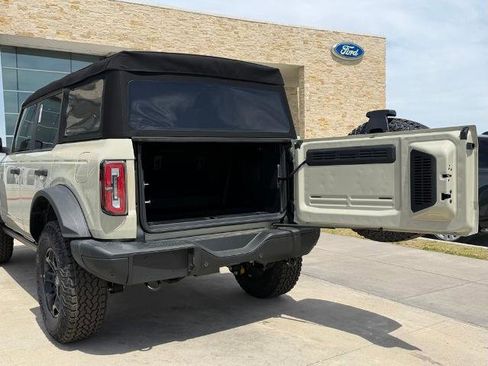 New 2026 Ford Bronco Badlands AWD/4WD image 26