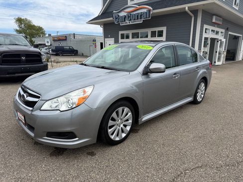 Used 2011 Subaru Legacy 2.5i Limited AWD/4WD image 1