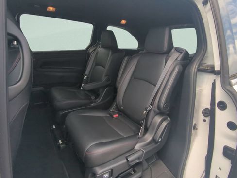 Used 2024 Honda Odyssey Sport image 14