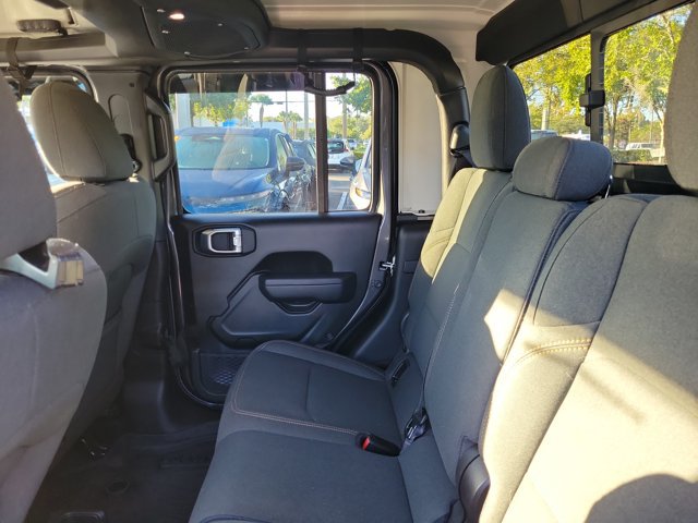 Used 2024 Jeep Gladiator Sport AWD/4WD image 11