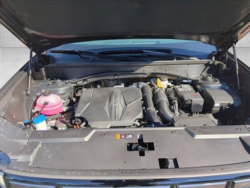 Used 2025 Hyundai Santa Fe Limited image 18