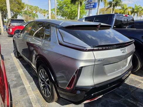 Used 2024 Cadillac Lyriq Sport image 4