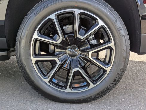 New 2026 Chevrolet Suburban RST image 53