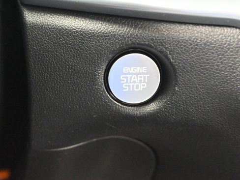 Used 2025 Kia Sorento SX image 32