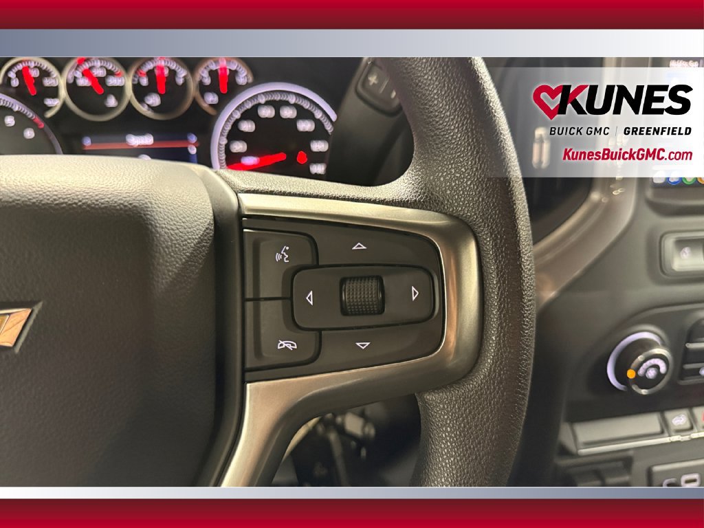 Used 2022 Chevrolet Silverado 2500 Custom w/ Custom Convenience Package AWD/4WD image 16