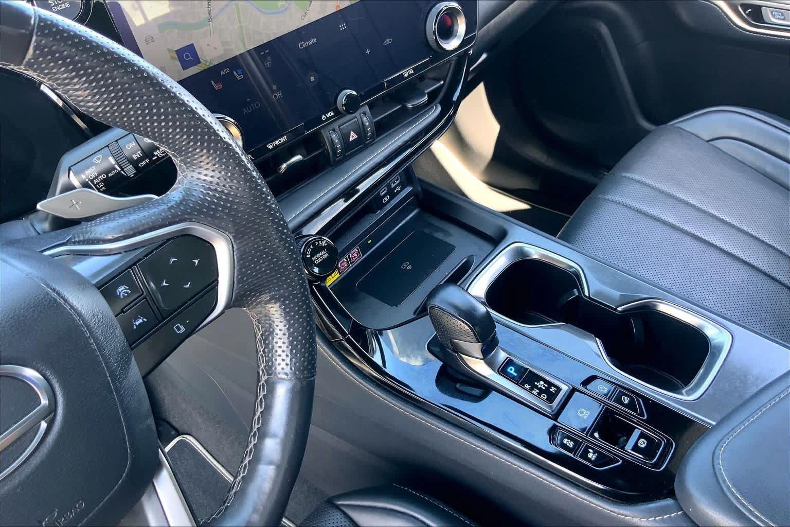 Used 2024 Lexus NX 350 F Sport AWD/4WD image 16