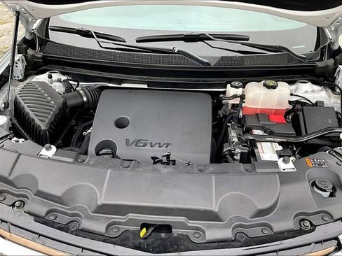 Used 2023 Chevrolet Traverse High Country image 32