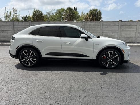 Certified 2024 Porsche Macan Turbo Electric image 7