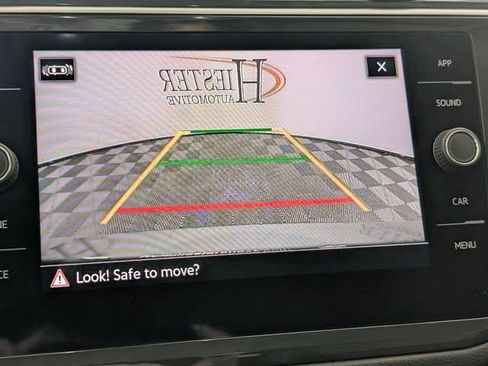 Used 2024 Volkswagen Tiguan SE image 22