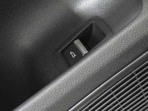 Used 2020 Audi A4 2.0T Premium Plus w/ Premium Plus Package image 25