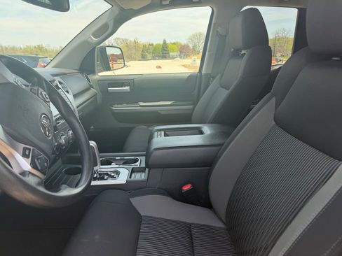 Used 2015 Toyota Tundra SR5 w/ TRD Off Road Package AWD/4WD image 8