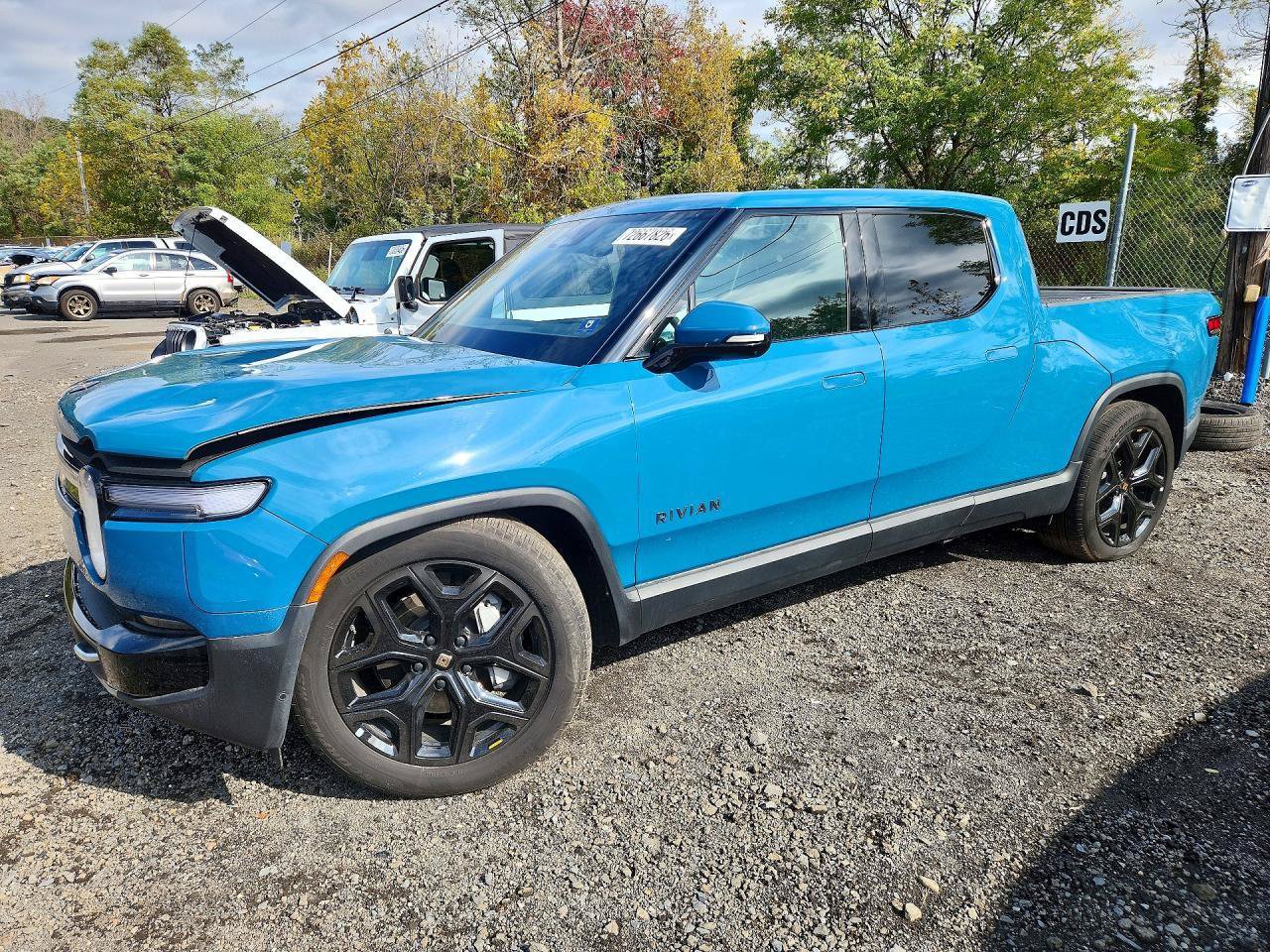 Used 2025 Rivian R1T Adventure Dual AWD/4WD image 2