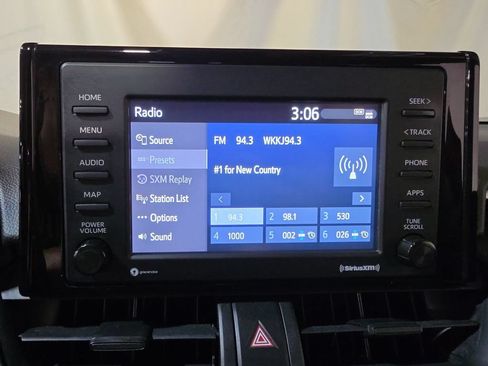 Used 2020 Toyota RAV4 LE w/ All Weather Liner Package AWD/4WD image 12