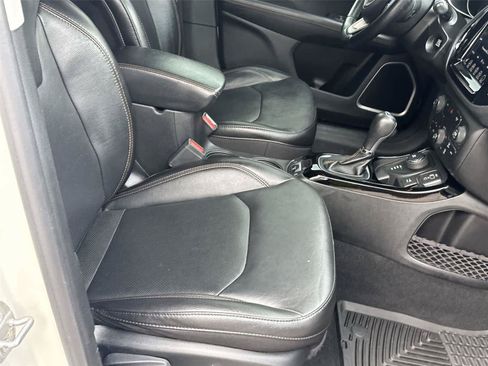 Used 2020 Jeep Compass Limited AWD/4WD image 17